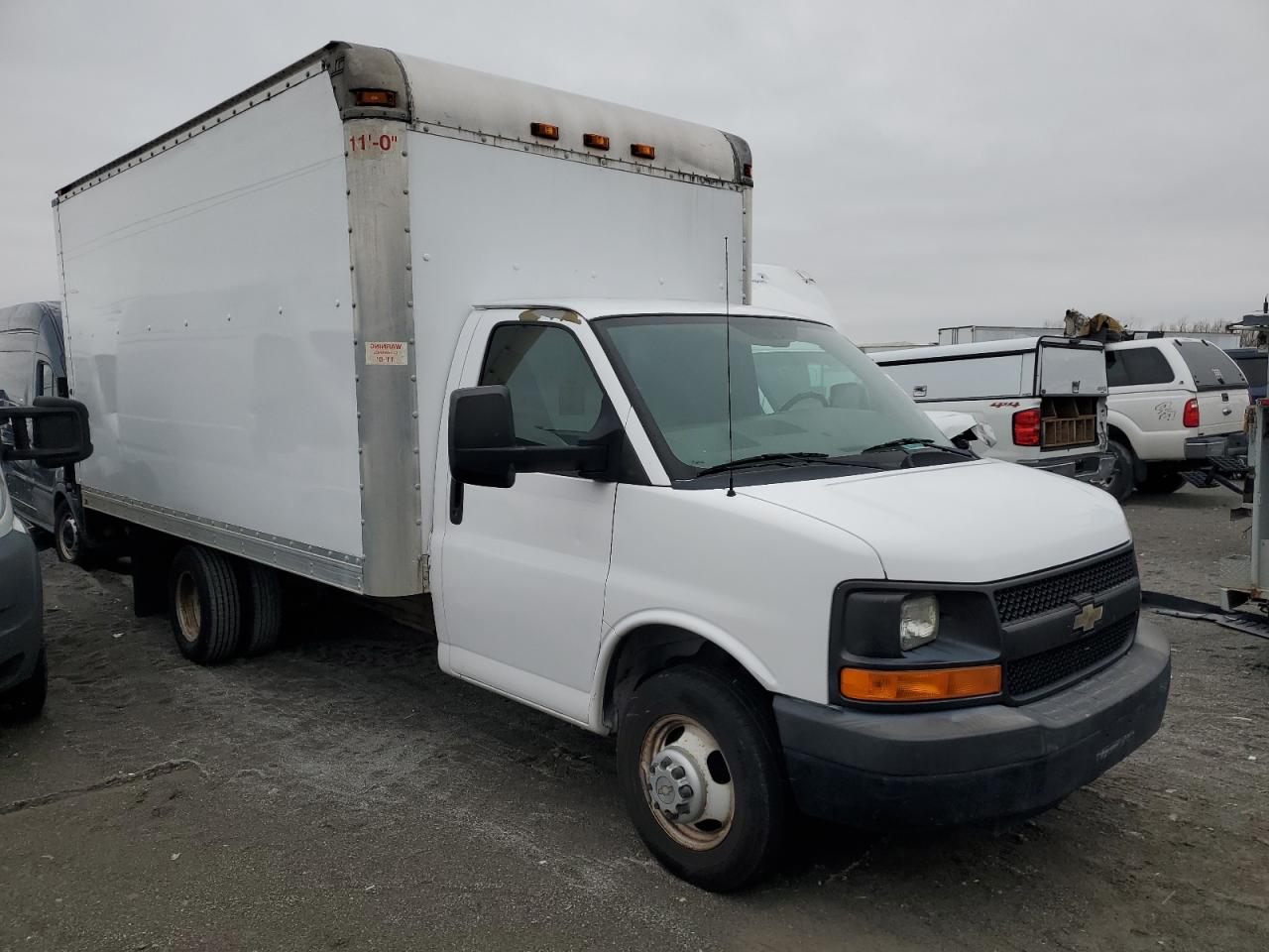 2012 Chevrolet Express - Image 4