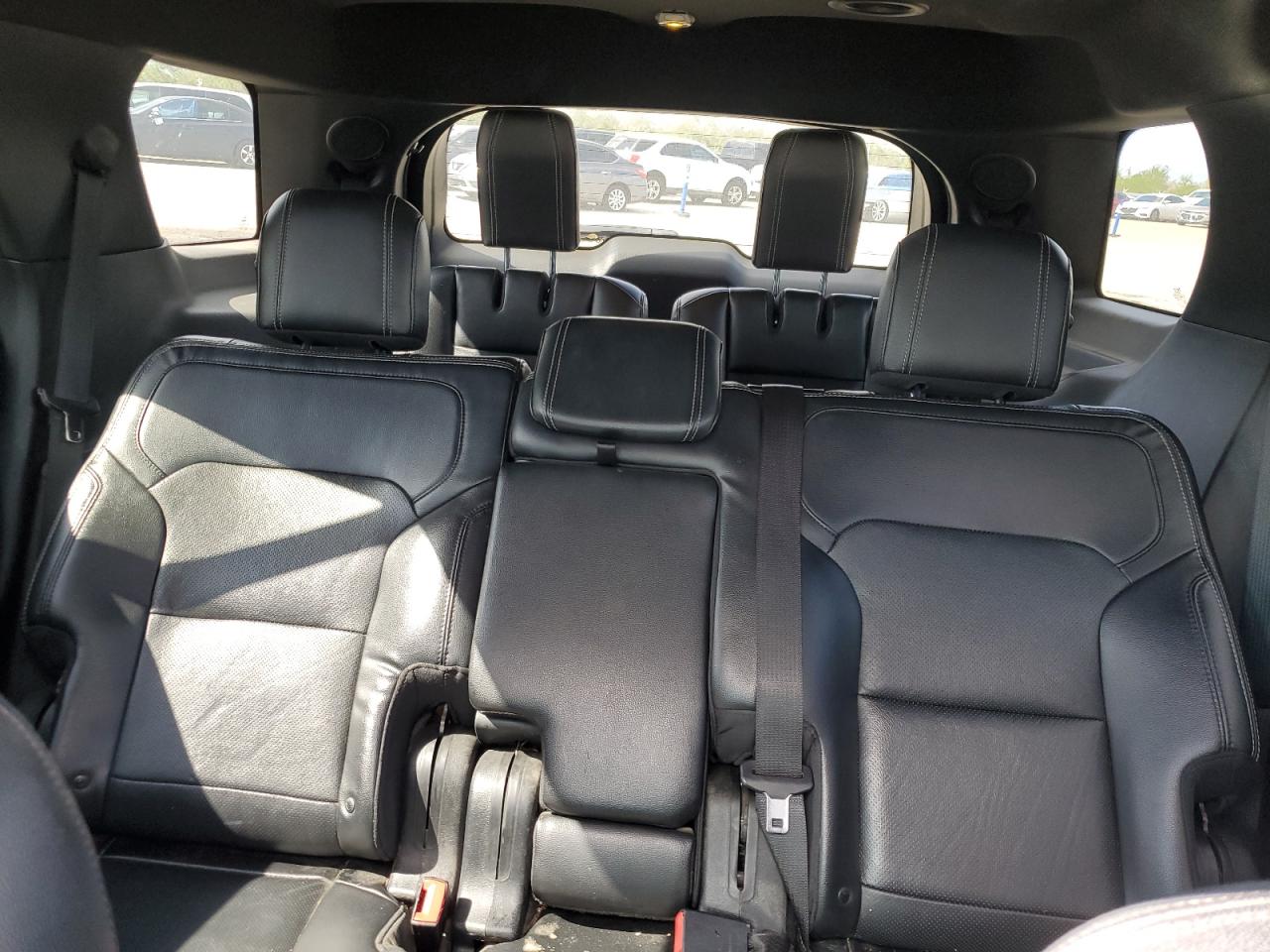 2016 Ford Explorer - Image 10