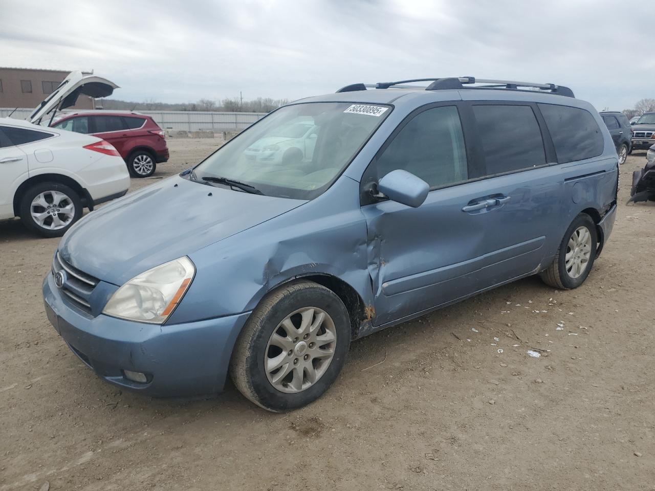 2006 Kia Sedona Ex للبيع في Kansas City، KS - Front End