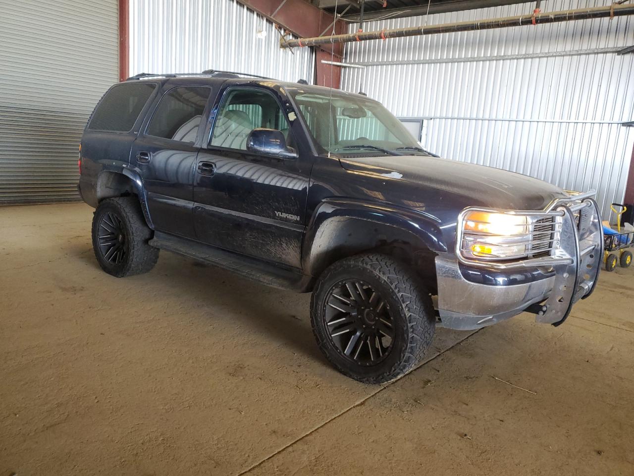 2004 GMC Yukon - Image 4