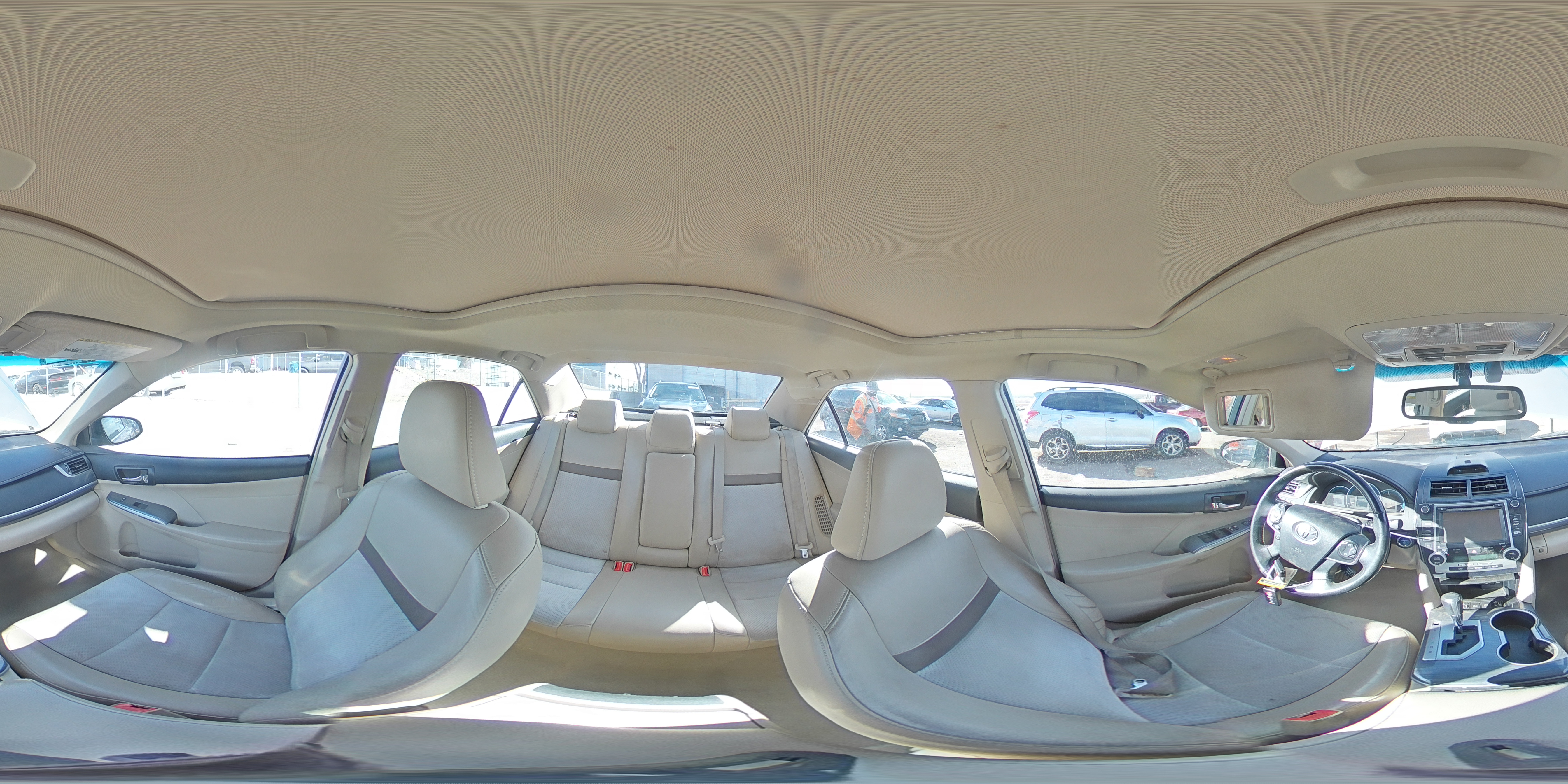 2014 Toyota Camry - Image 15