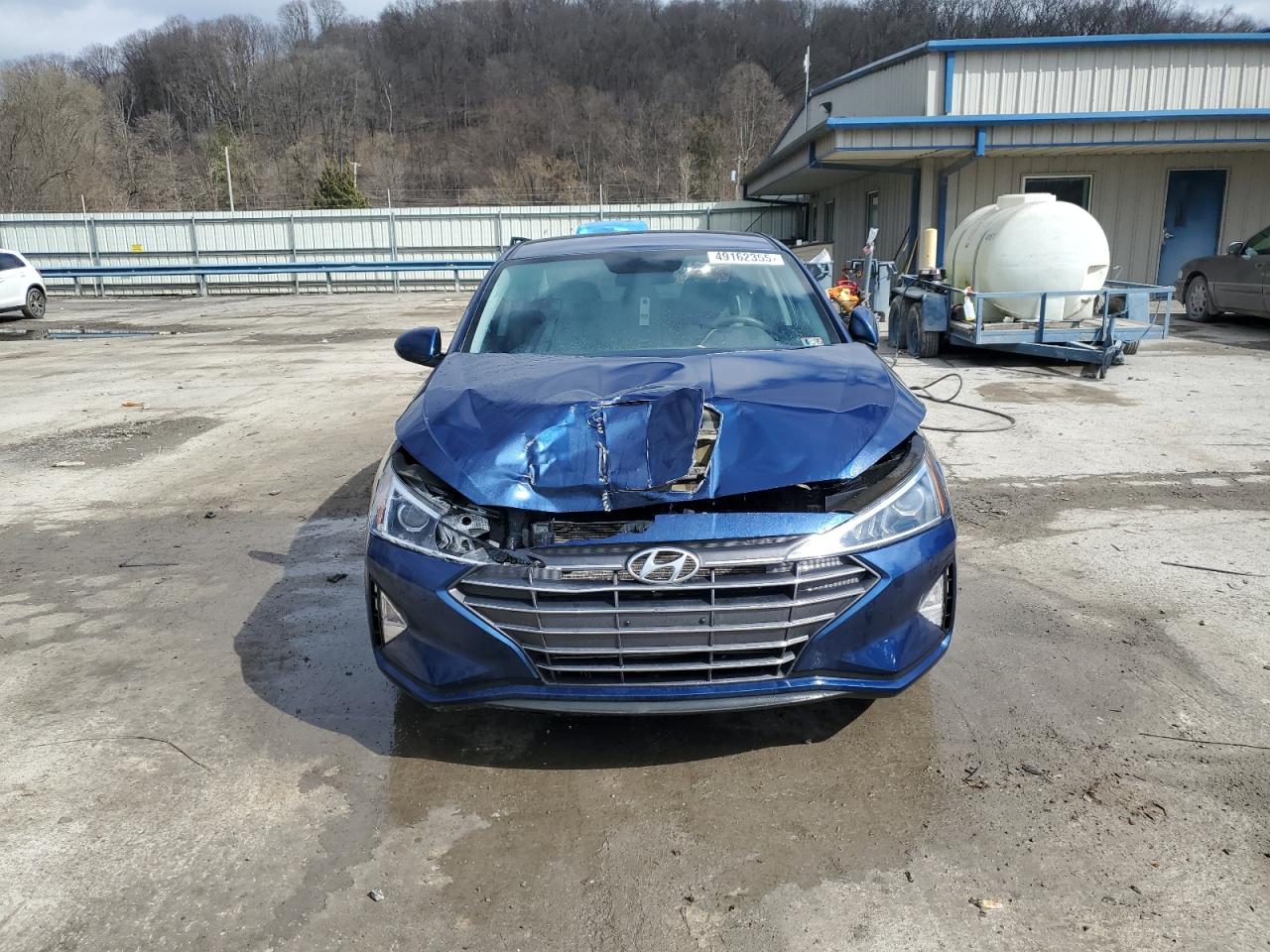 2019 Hyundai Elantra - Image 5