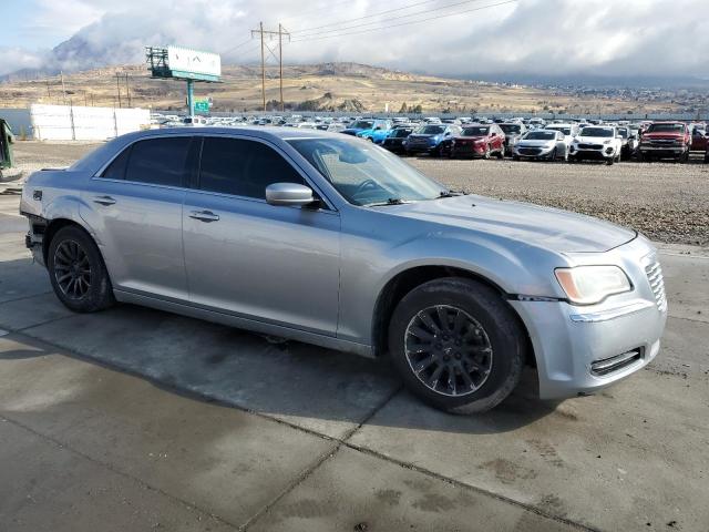  CHRYSLER 300 2013 Srebrny