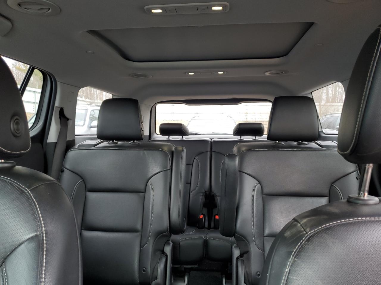 2019 GMC Acadia - Image 10