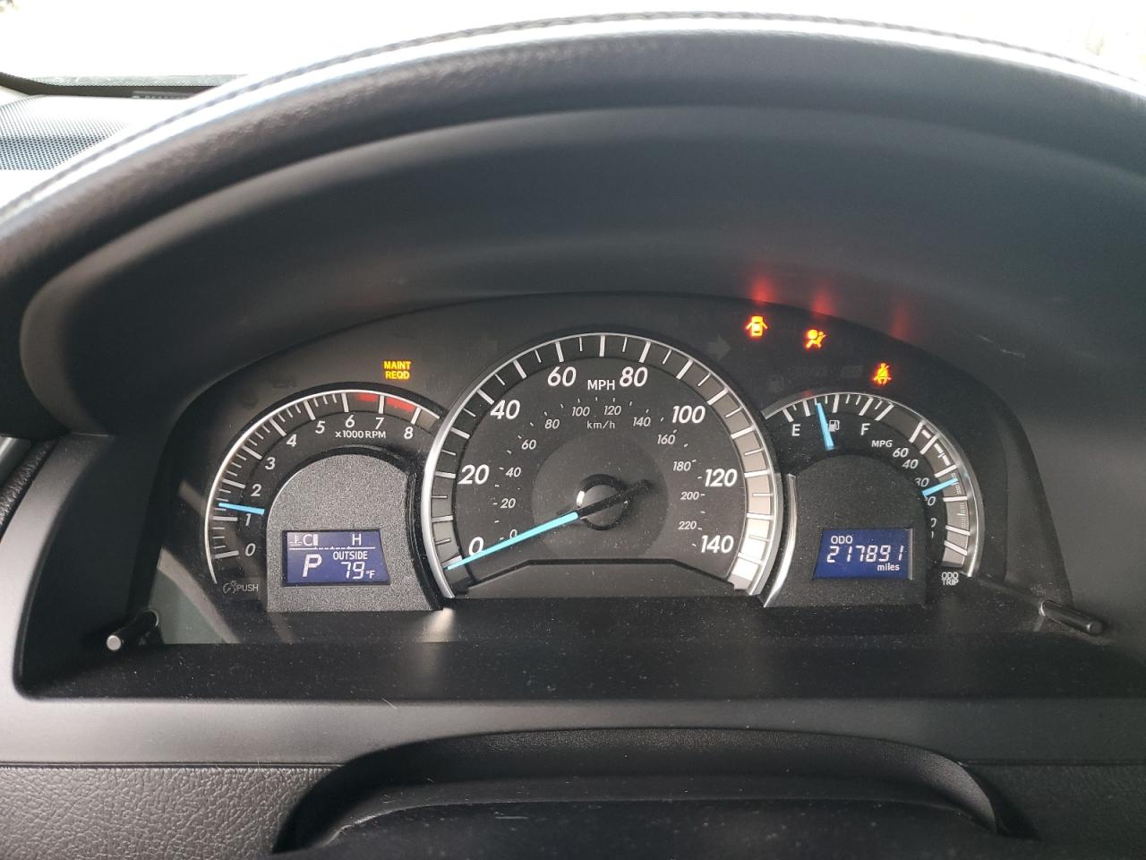 2013 Toyota Camry - Image 9