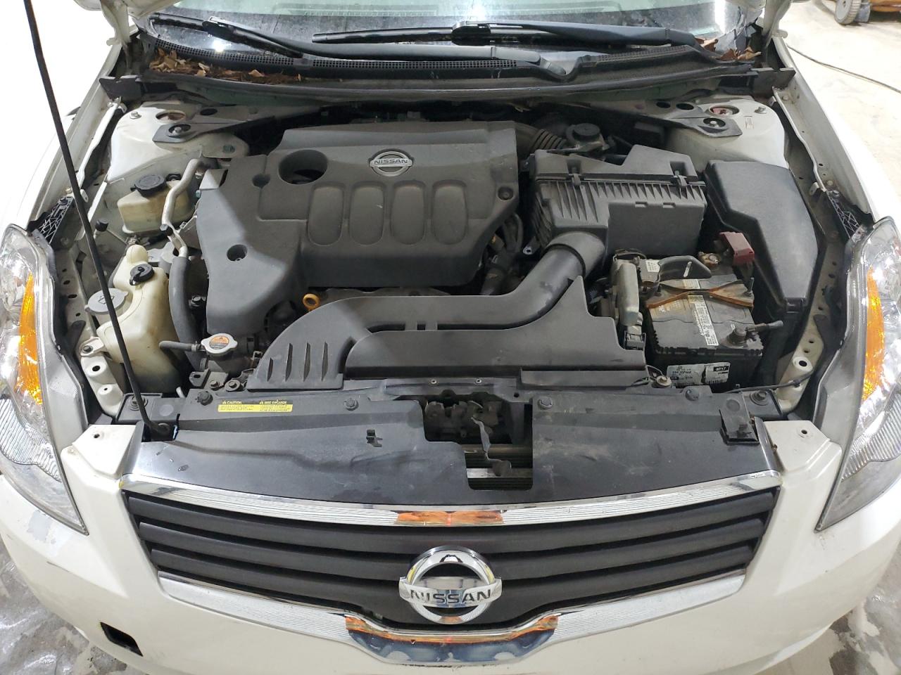 2009 Nissan Altima - Image 12
