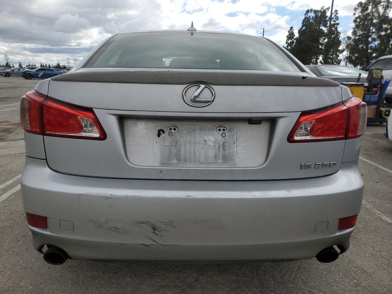 2012 Lexus IS - Image 6