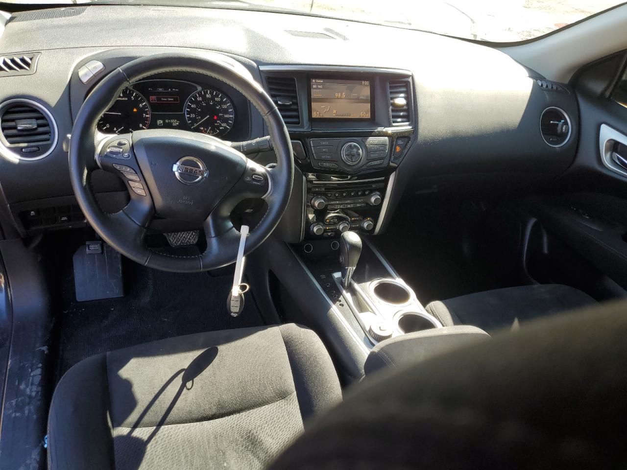 2015 Nissan Pathfinder - Image 8