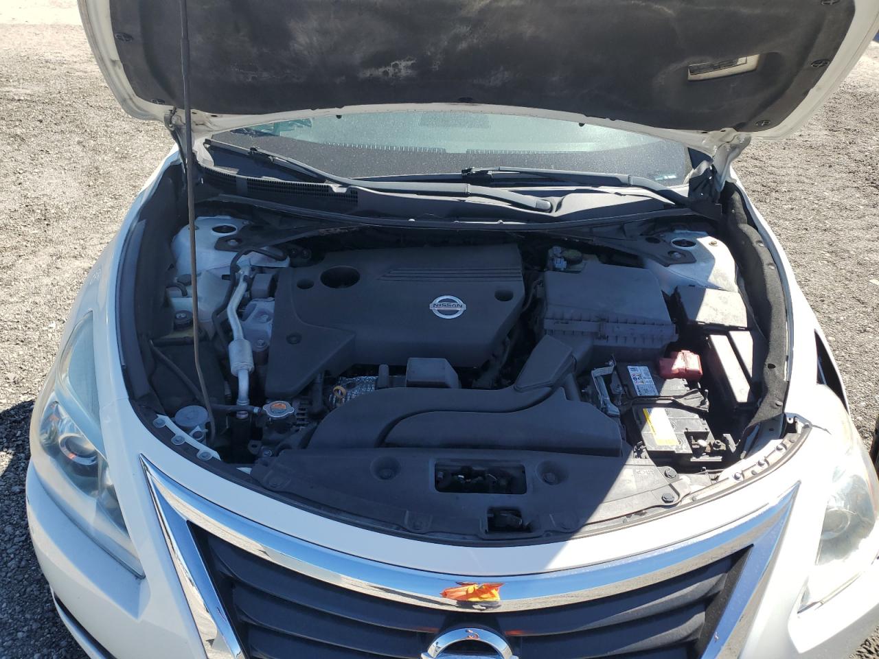 2015 Nissan Altima - Image 11
