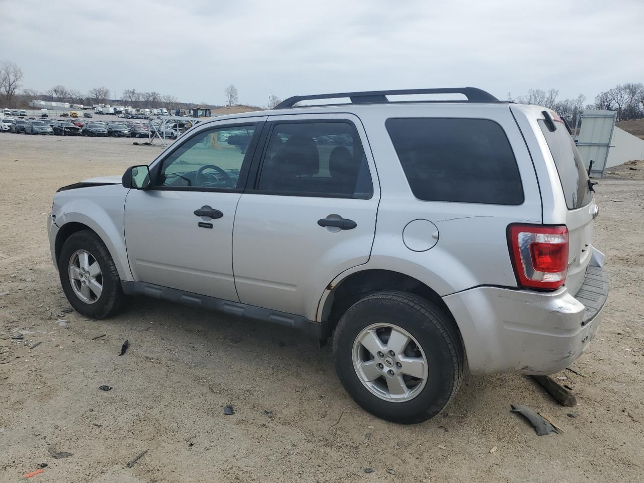 2010 Ford Escape - Image 2