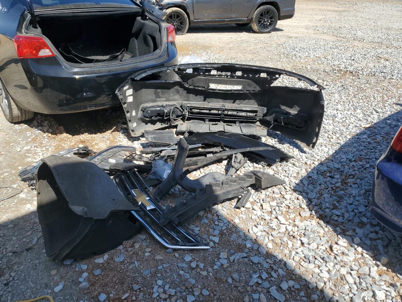 2019 Chevrolet Impala - Image 12