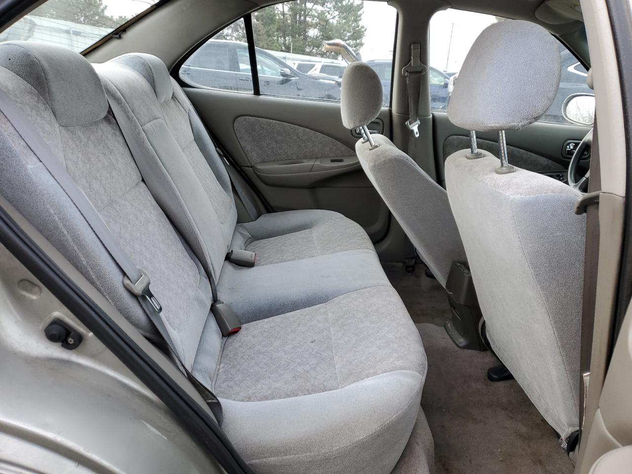2002 Nissan Sentra - Image 10