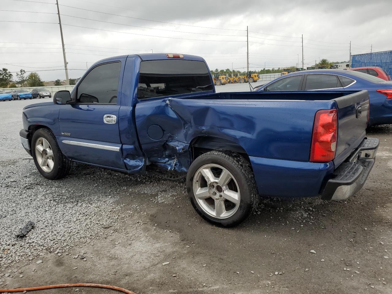 2003 Chevrolet Silverado - Image 2