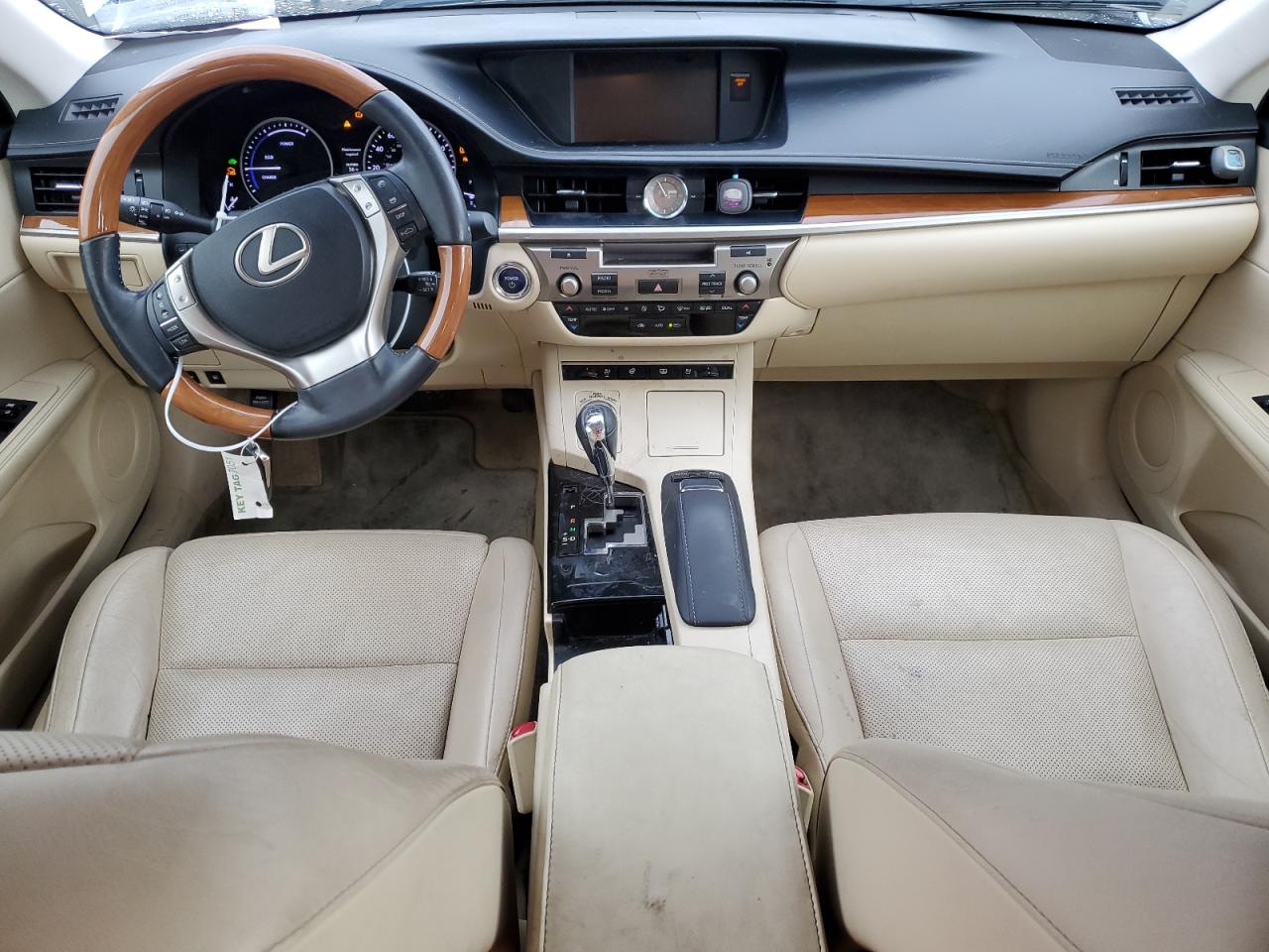 2014 Lexus ES - Image 8