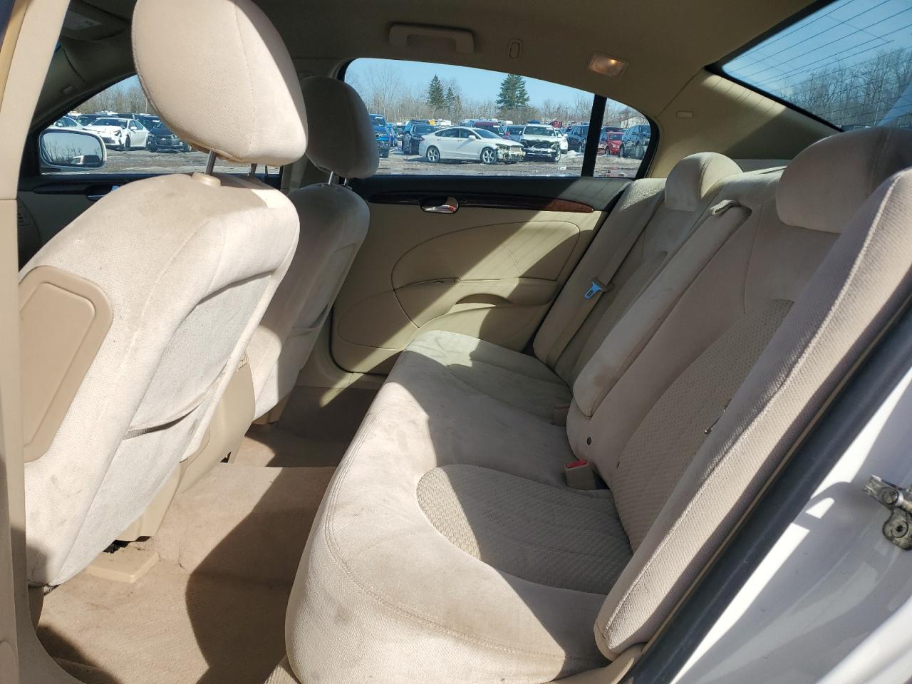 2010 Buick Lucerne - Image 10