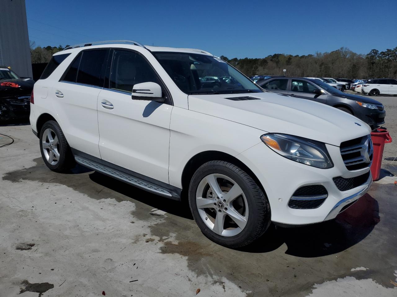 2018 Mercedes-Benz GLE - Image 4