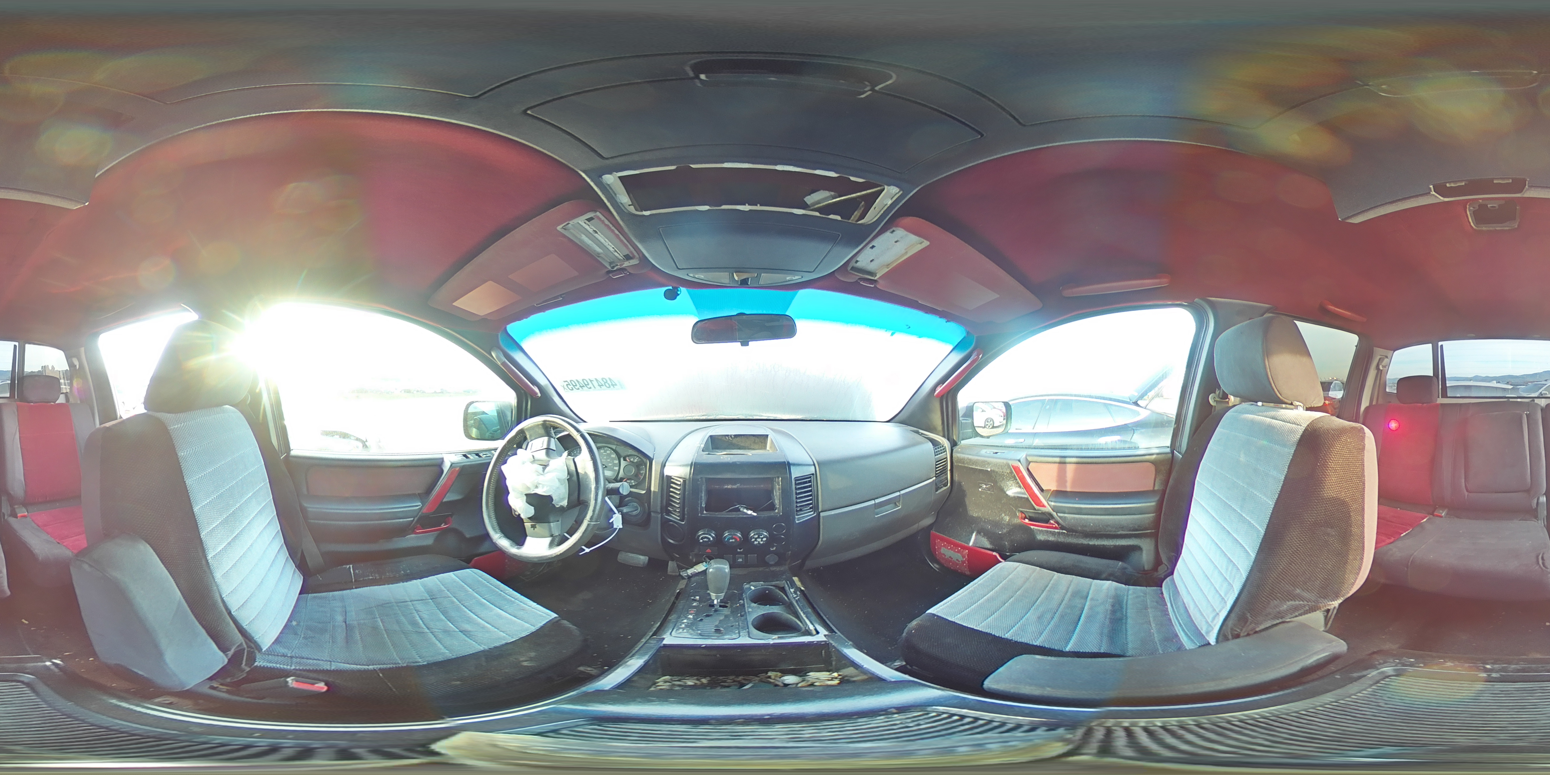 2005 Nissan Titan - Image 12