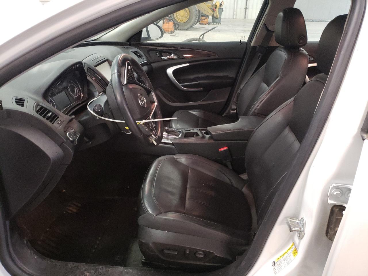 2016 Buick Regal - Image 7