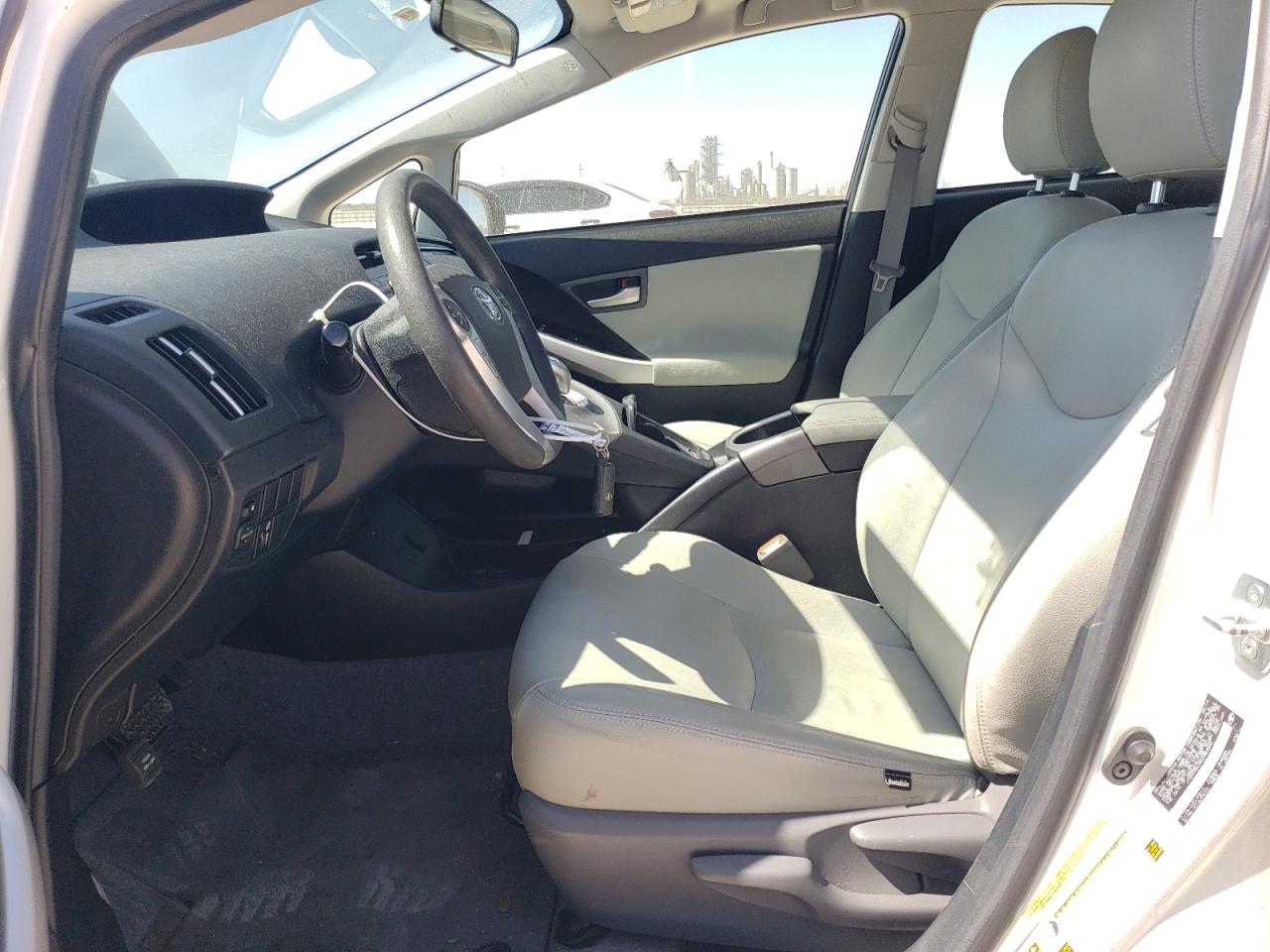 2014 Toyota Prius - Image 7