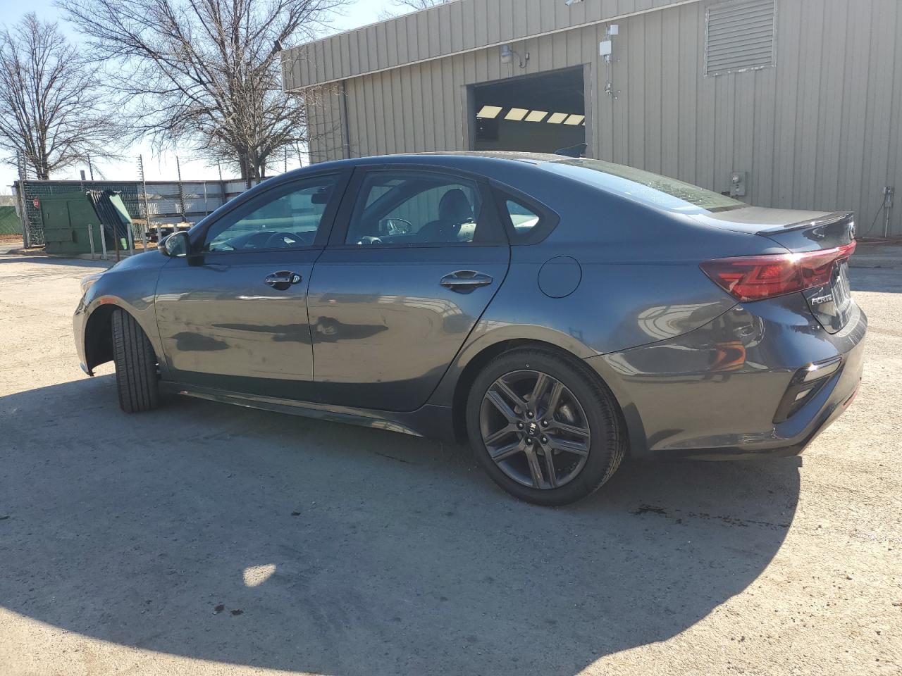 2021 Kia Forte - Image 2