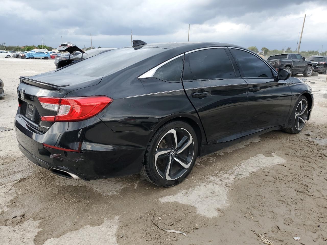 2022 Honda Accord - Image 3