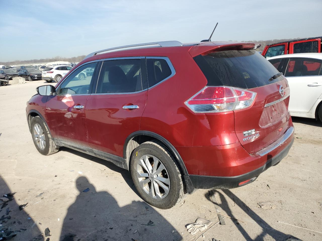 2015 Nissan Rogue - Image 2