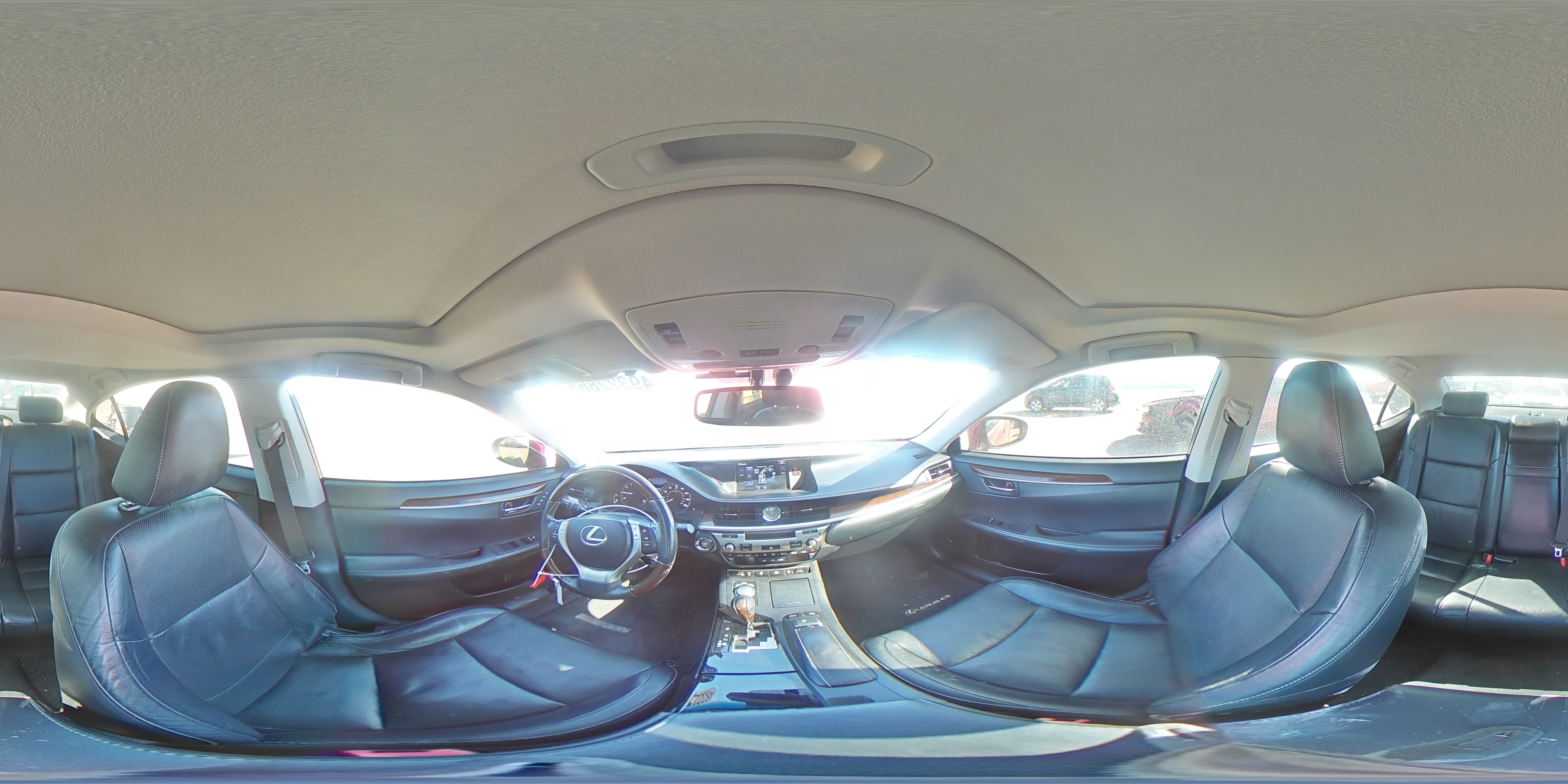 2014 Lexus ES - Image 13