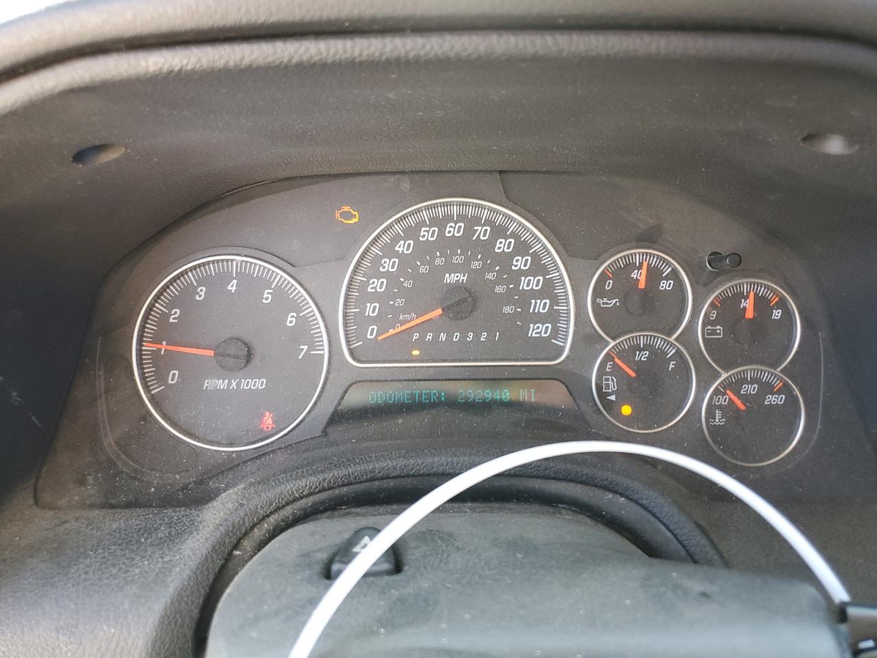 2006 GMC Envoy - Image 9