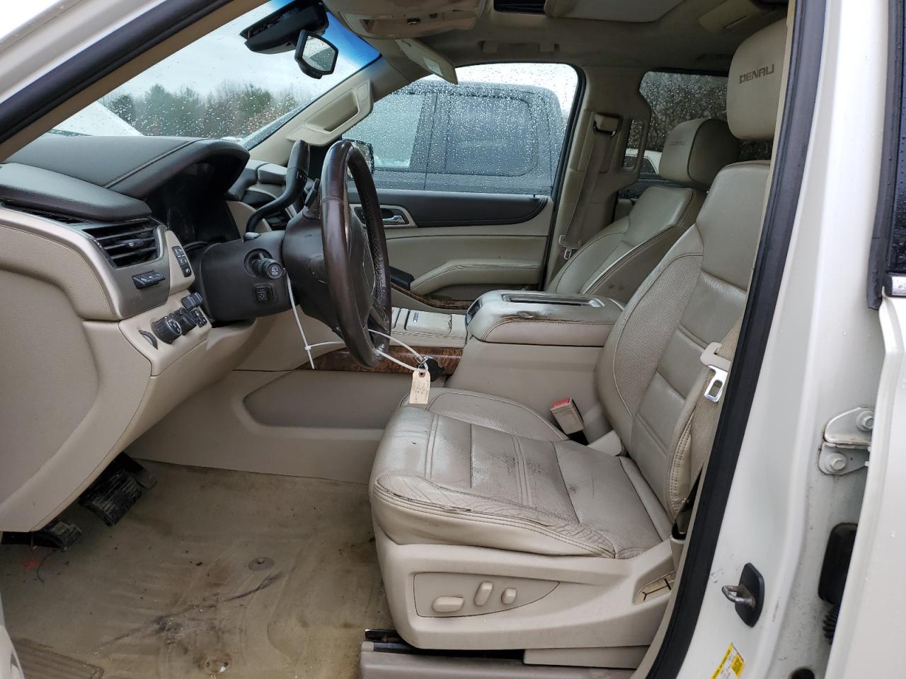 2015 GMC Yukon - Image 7