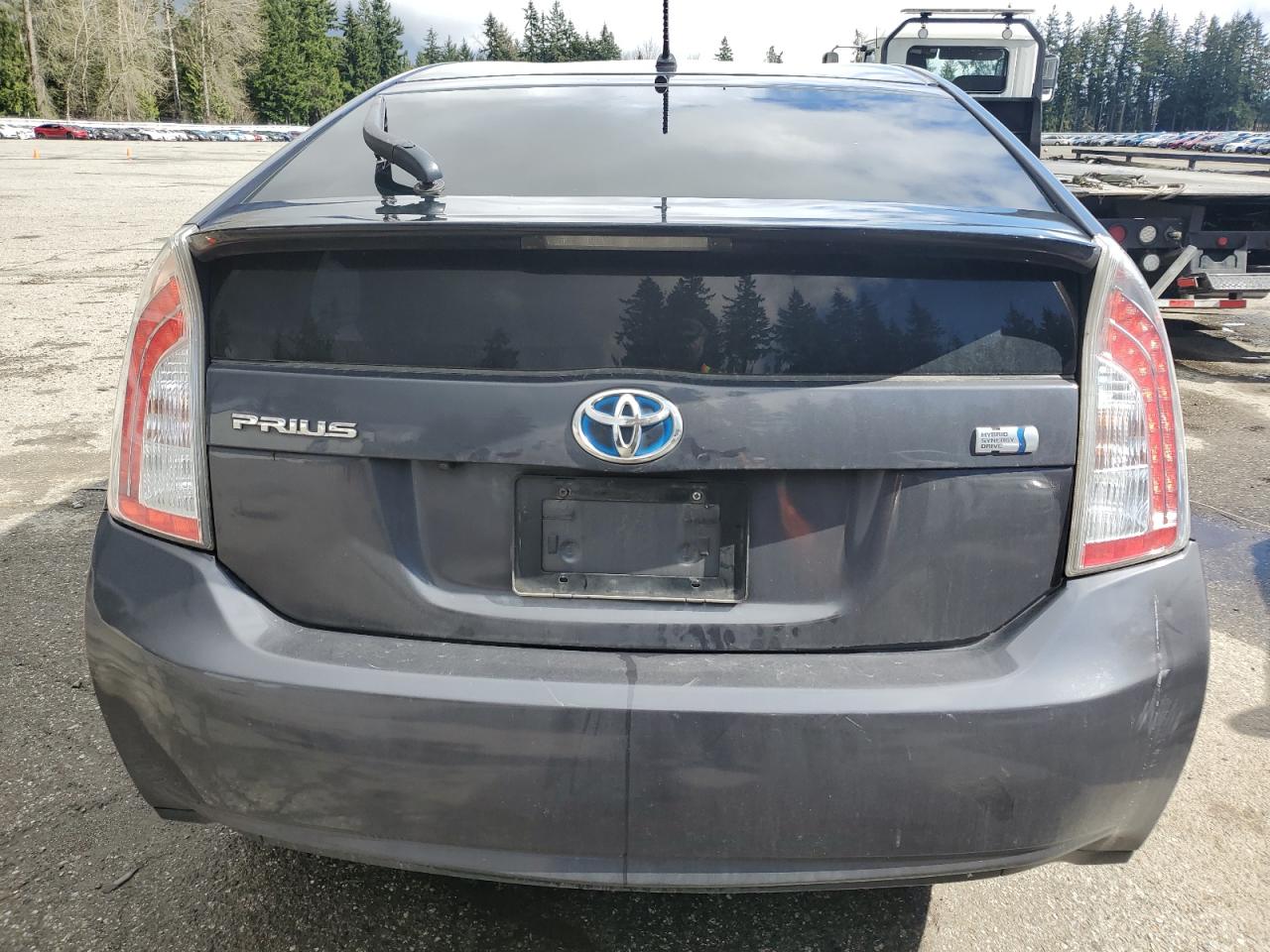 2015 Toyota Prius - Image 6