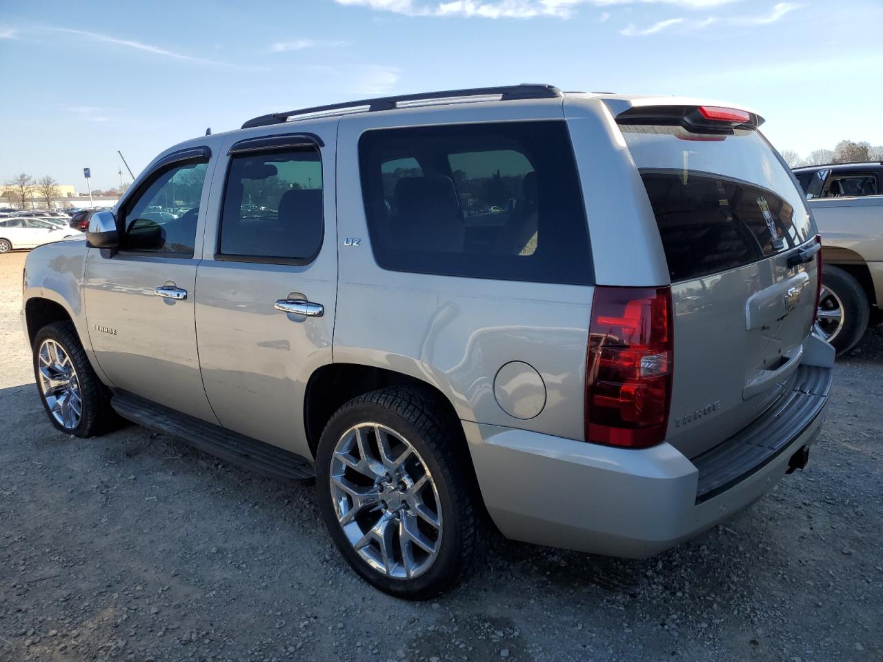 2008 Chevrolet Tahoe - Image 2