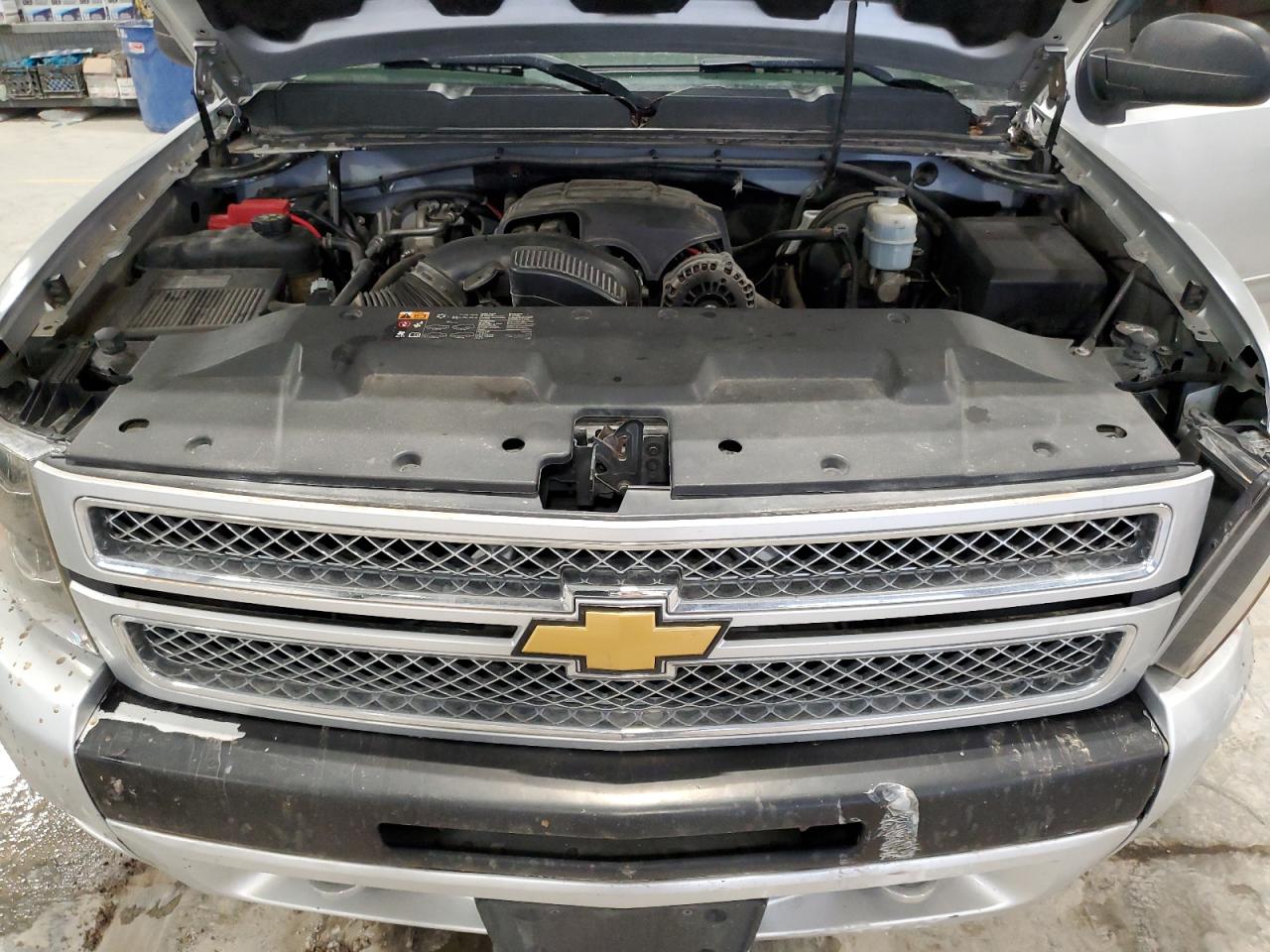 2012 Chevrolet Silverado - Image 12