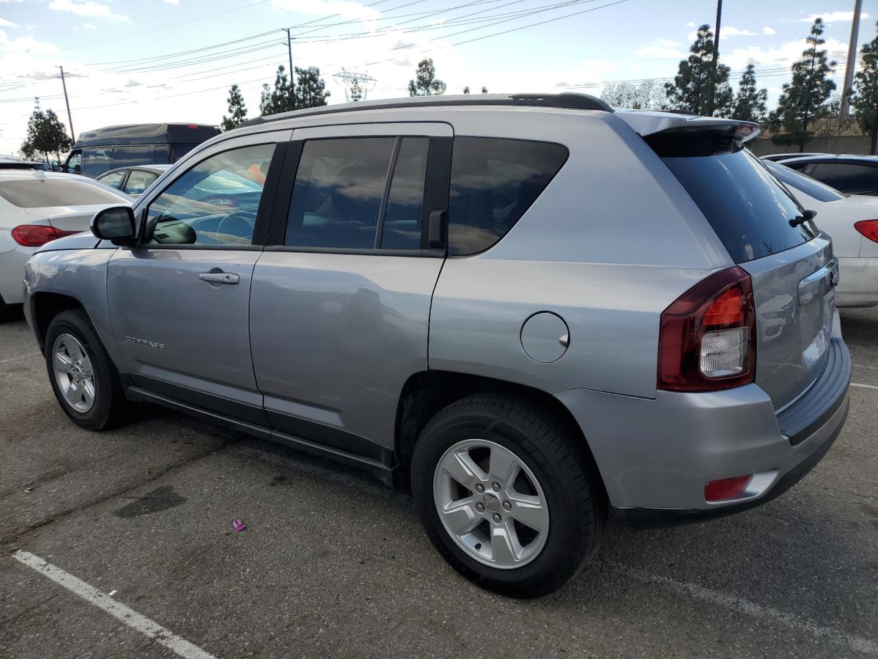 2015 Jeep Compass - Image 2