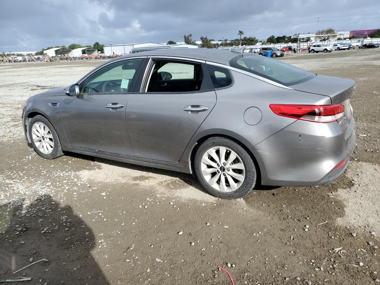 2018 Kia Optima - Image 2