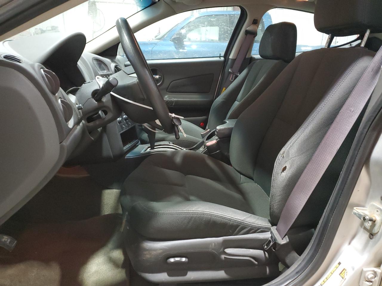 2004 Pontiac Grand Prix - Image 7