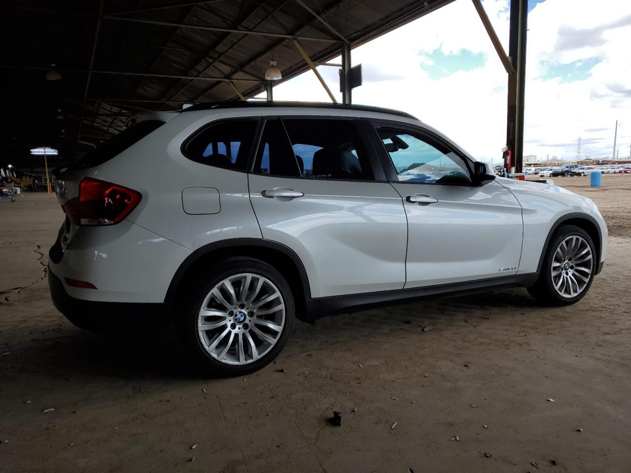 2014 BMW X1 - Image 3
