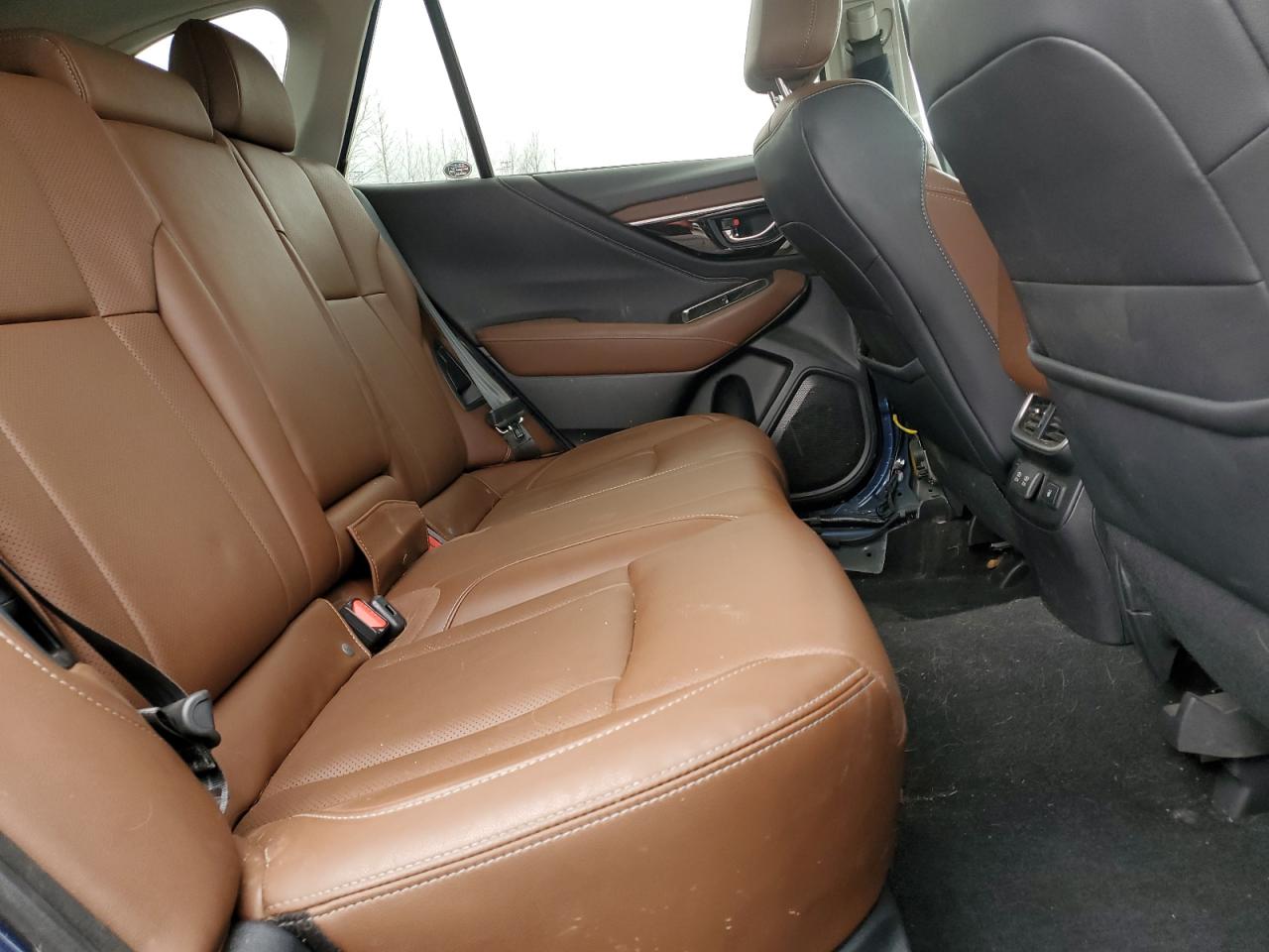 2020 Subaru Outback - Image 11