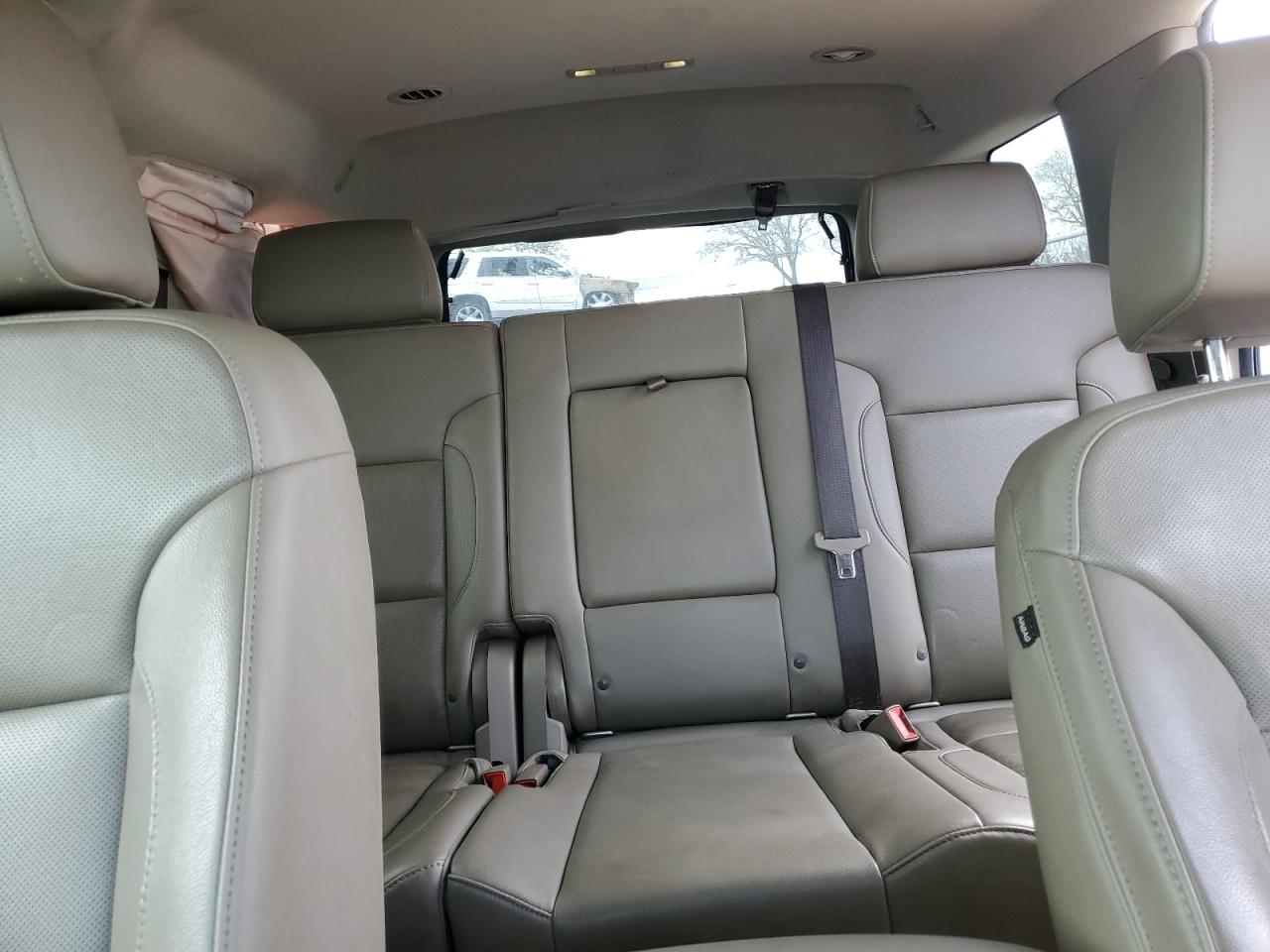 2018 GMC Yukon - Image 10