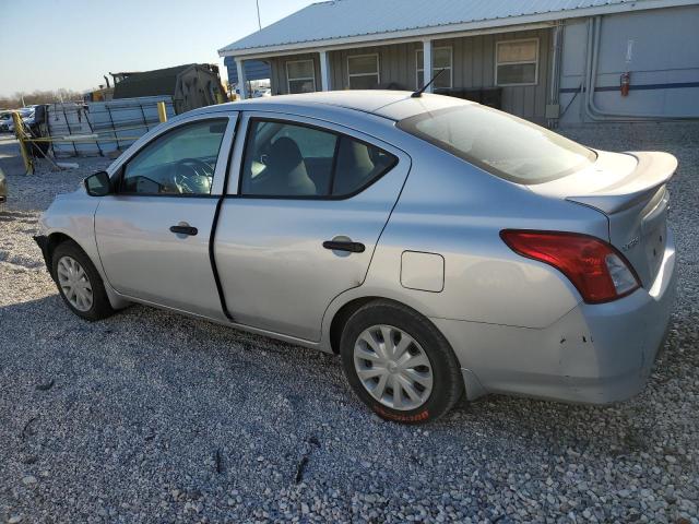  NISSAN VERSA 2017 Srebrny
