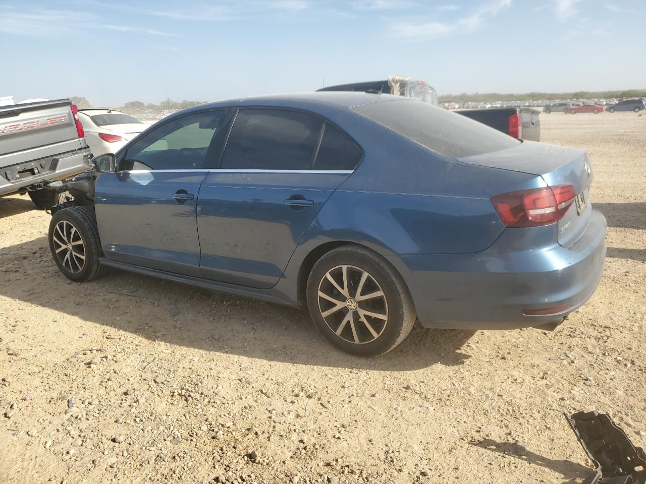 2018 Volkswagen Jetta - Image 2