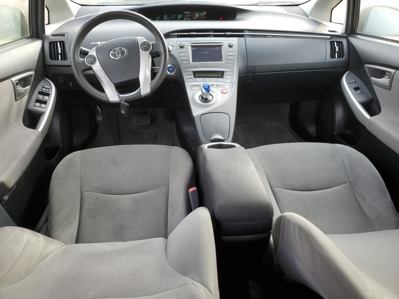 2013 Toyota Prius - Image 8