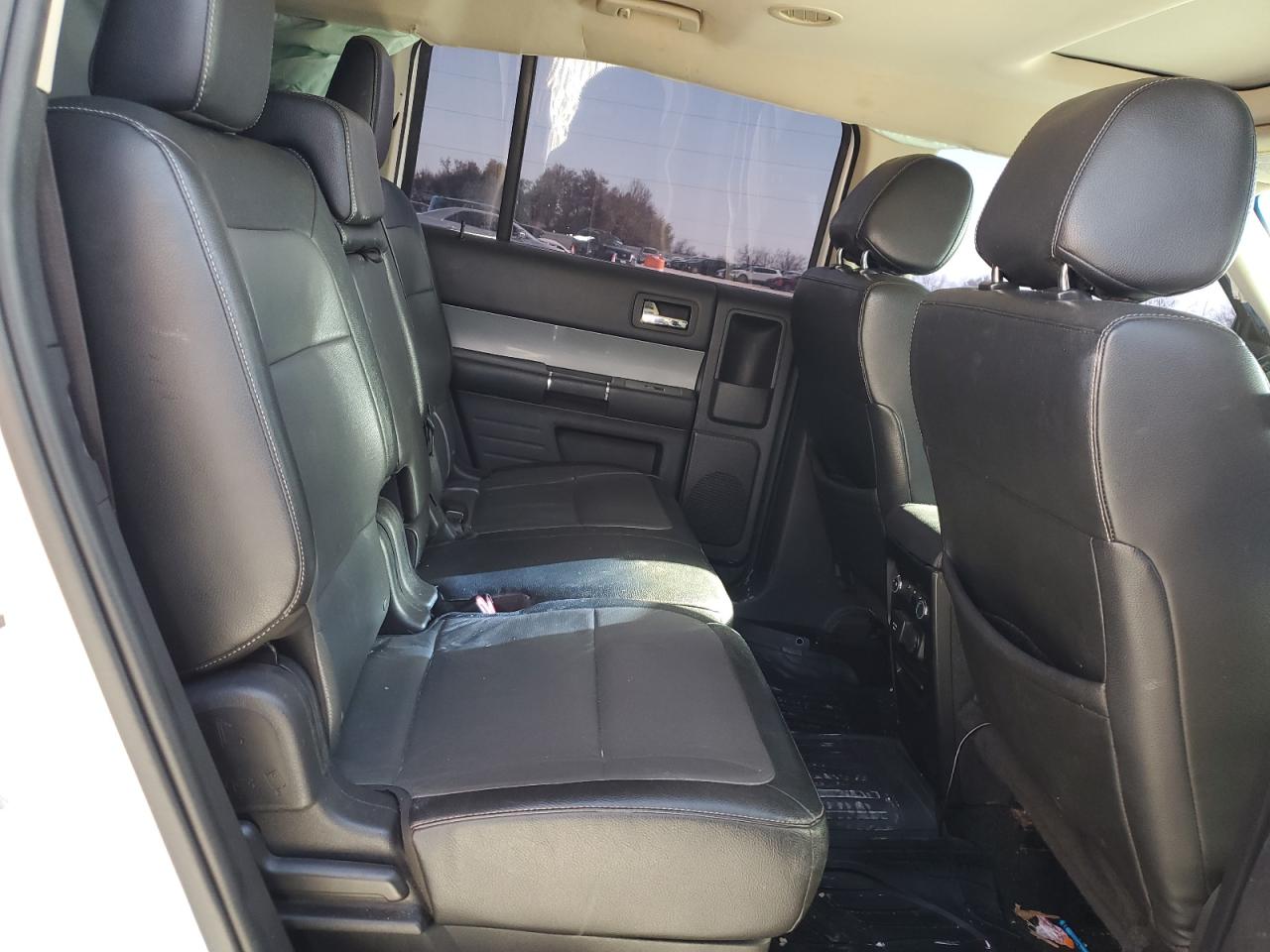 2015 Ford Flex - Image 11