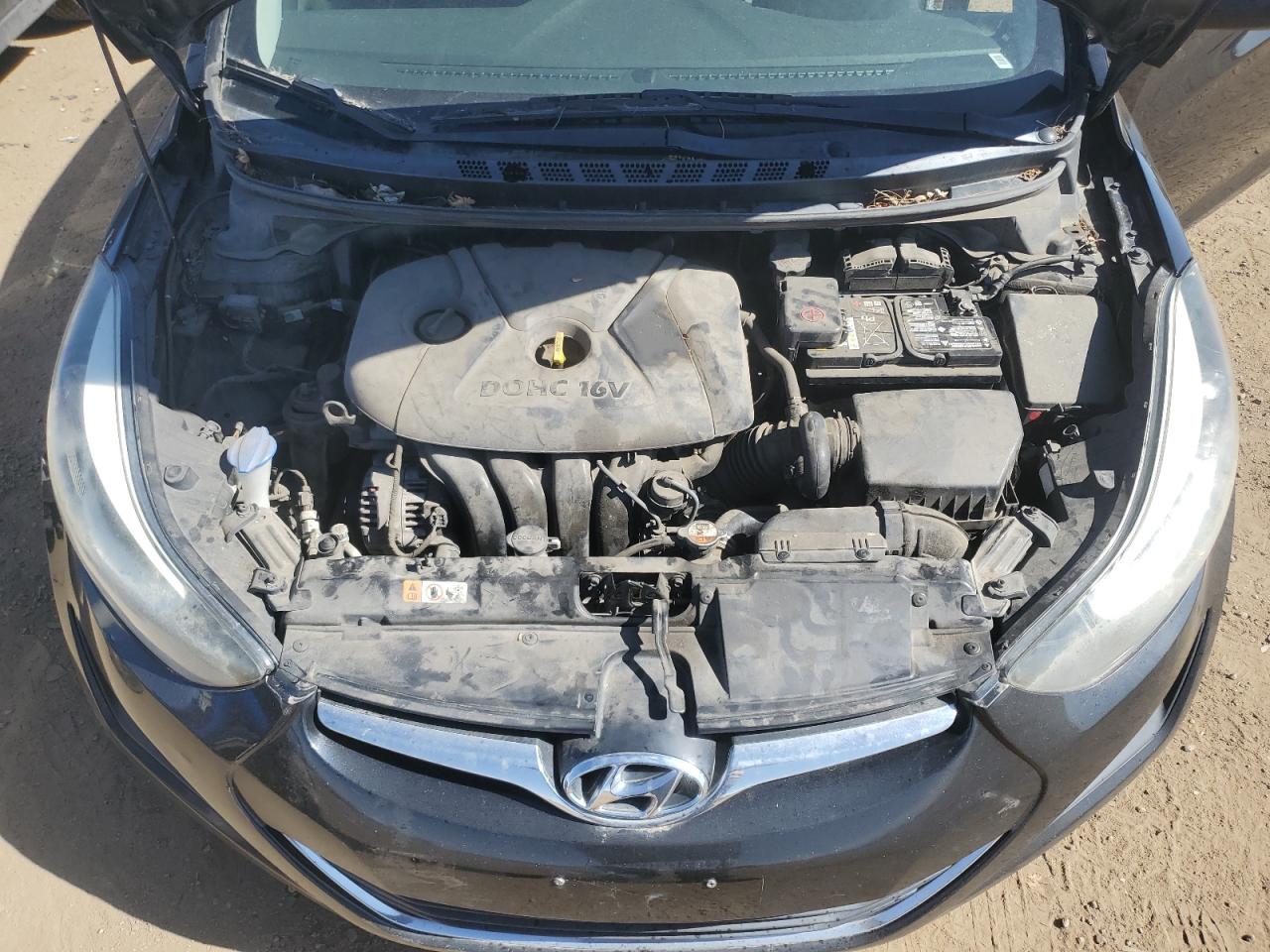 2016 Hyundai Elantra - Image 11