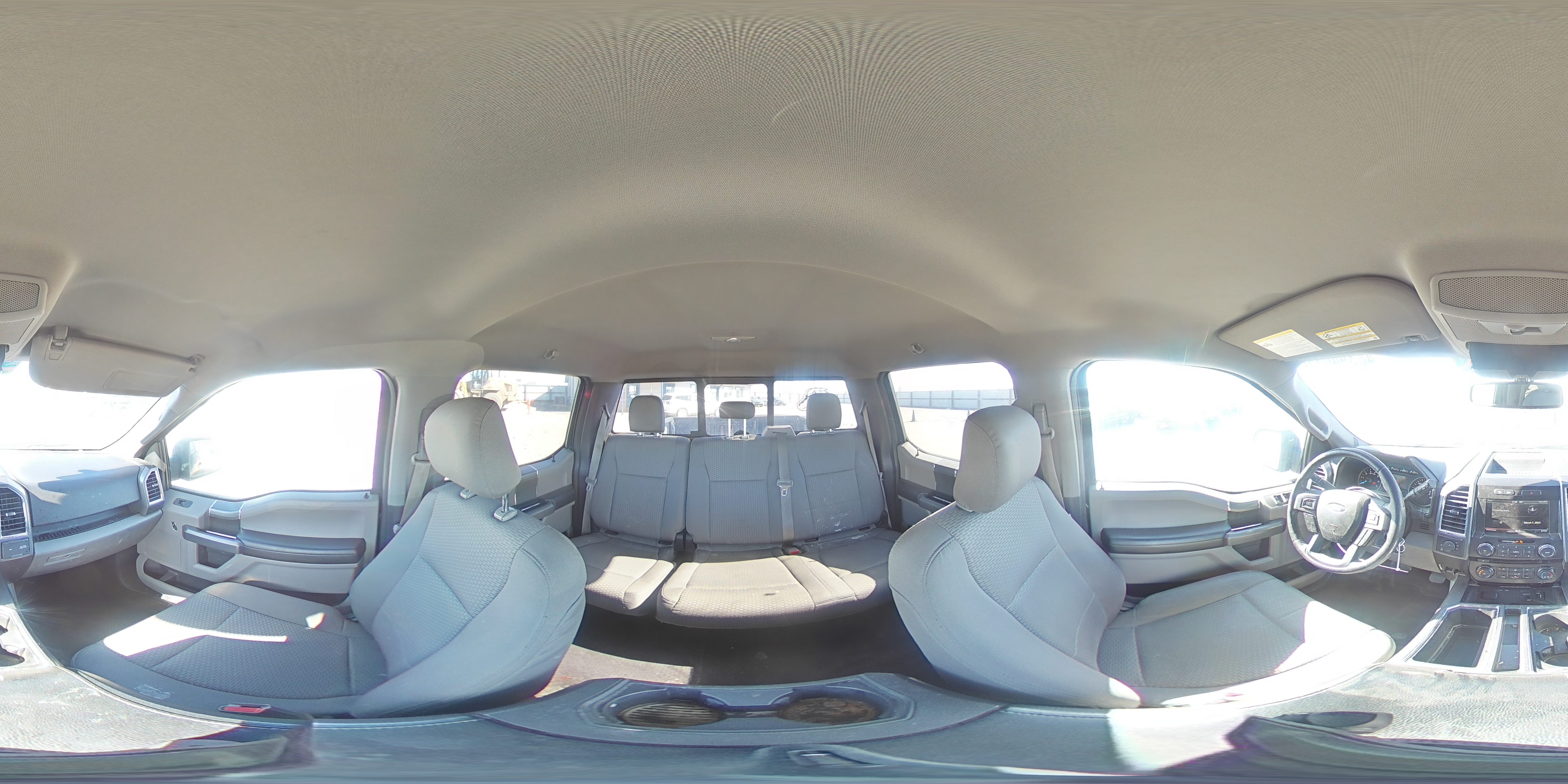 2015 Ford F-150 - Image 13