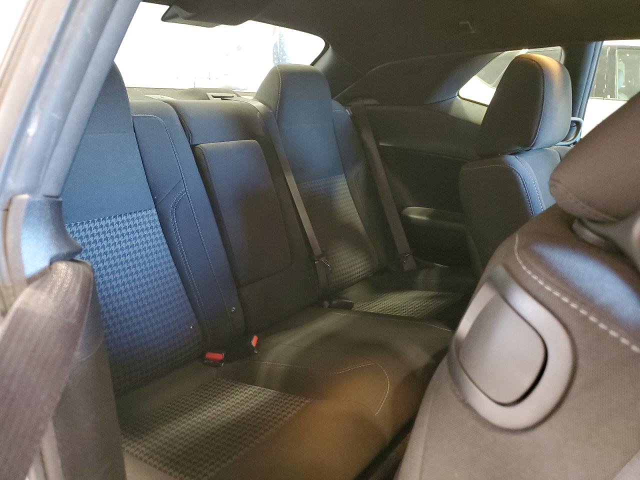 2020 Dodge Challenger - Image 10