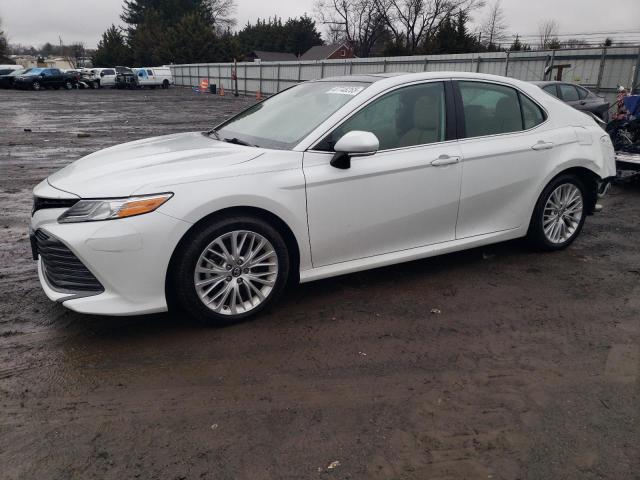 TOYOTA CAMRY 2019 Белы