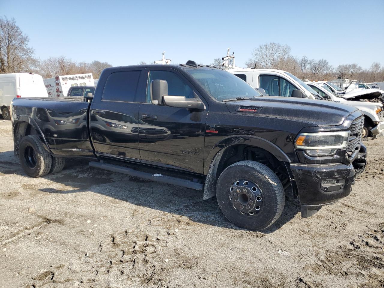 2020 RAM 3500 - Image 4