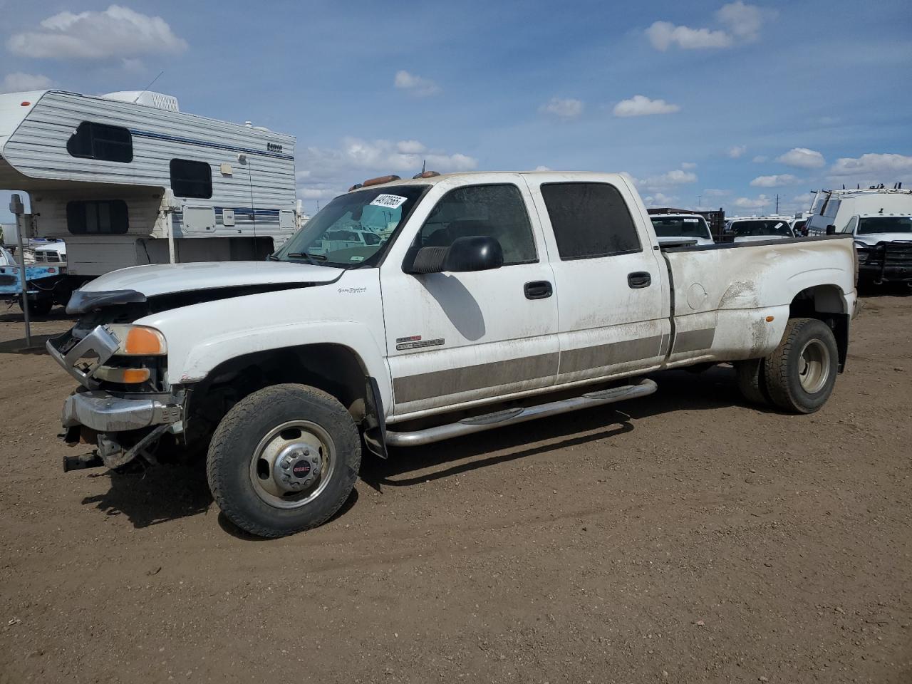 2005 GMC Sierra - Image 1