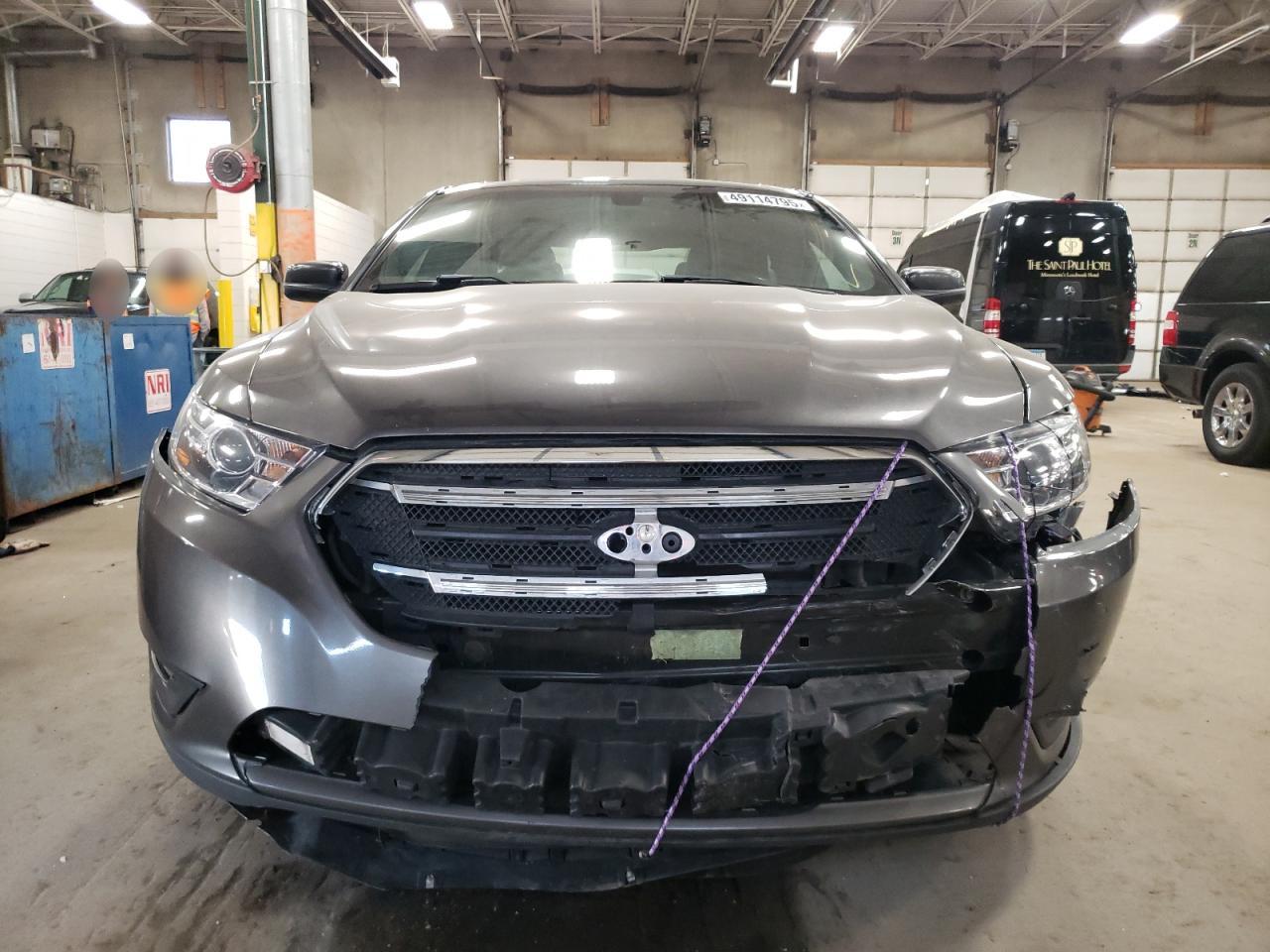 2015 Ford Taurus - Image 5