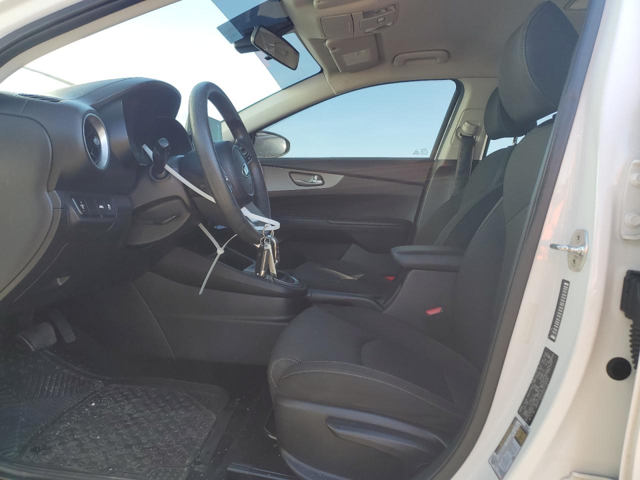 2019 Kia Forte - Image 7
